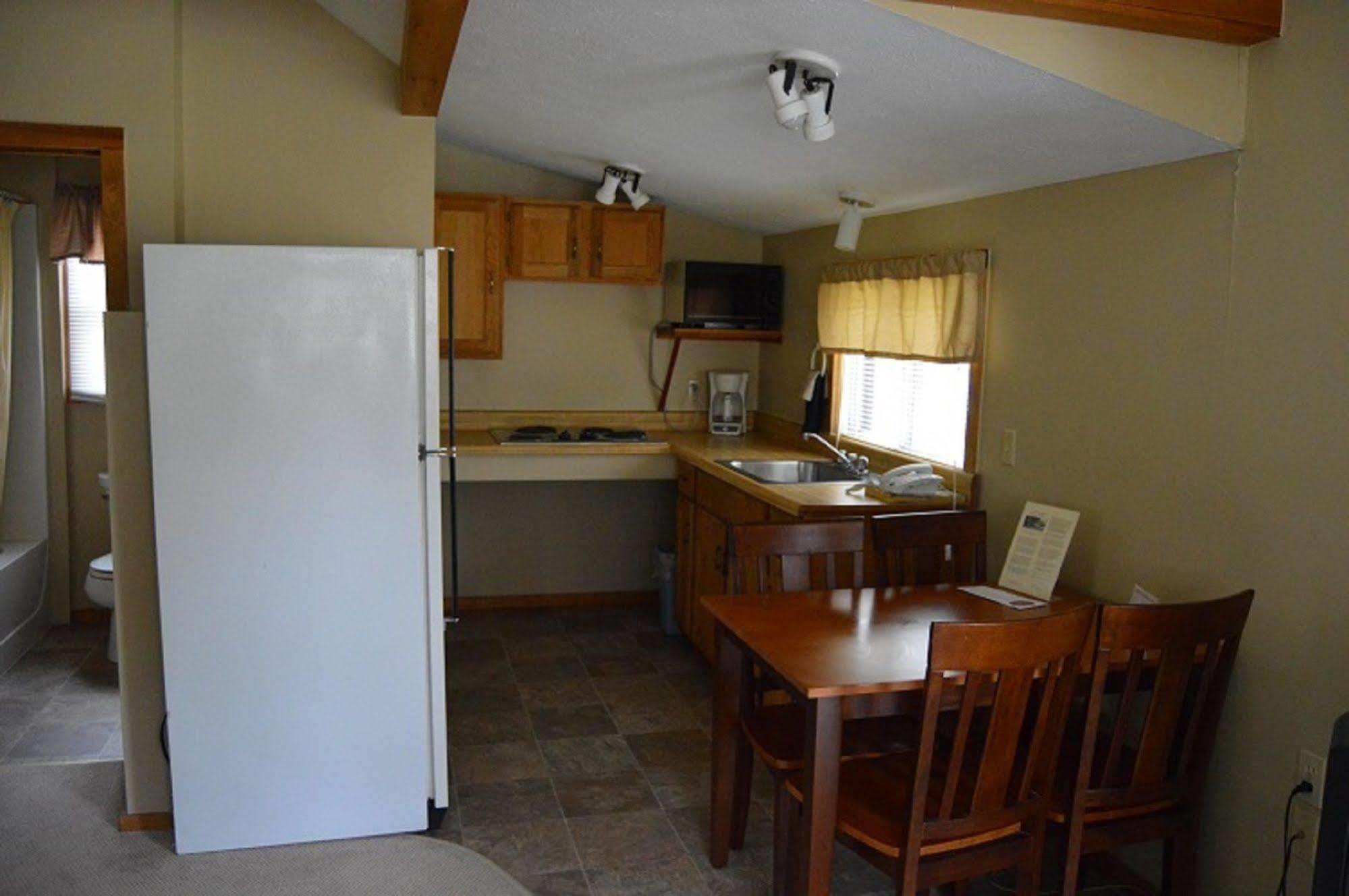 Kennebunk Gallery Motel And Cottages Экстерьер фото